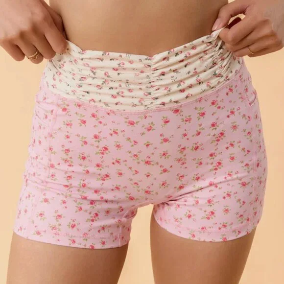 NWT Blogilates Ruched Waist Bike Shorts Pink Floral - Picture 4 of 8